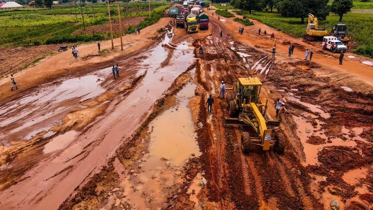 Federal Government Flags Off Major Niger Highway Project As Umahi Puts Federal Road Projects In State At 1,055km